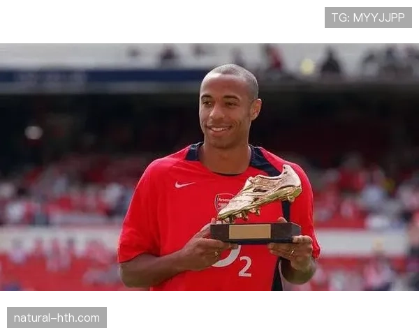 亨利职业生涯全解析：从新星到传奇前锋，深度揭秘足坛巨星影响力