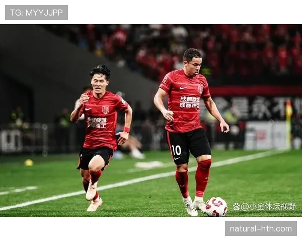 中超赛季回顾：各队表现稳健，精彩瞬间值得关注