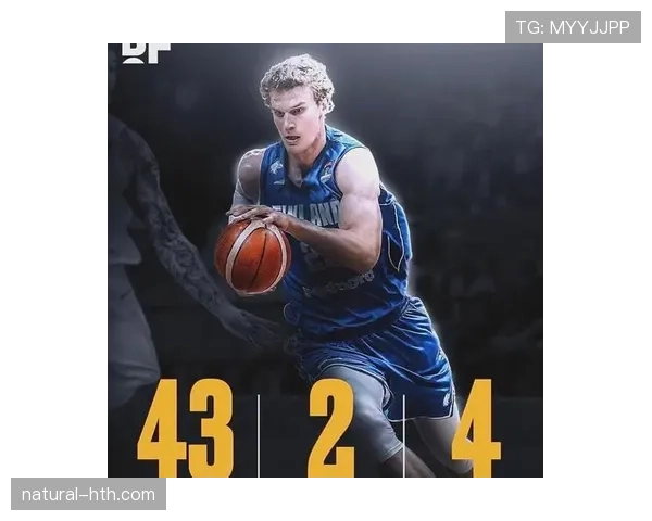 马尔卡宁挡拆外切更主动，拉开空间效率胜过上季